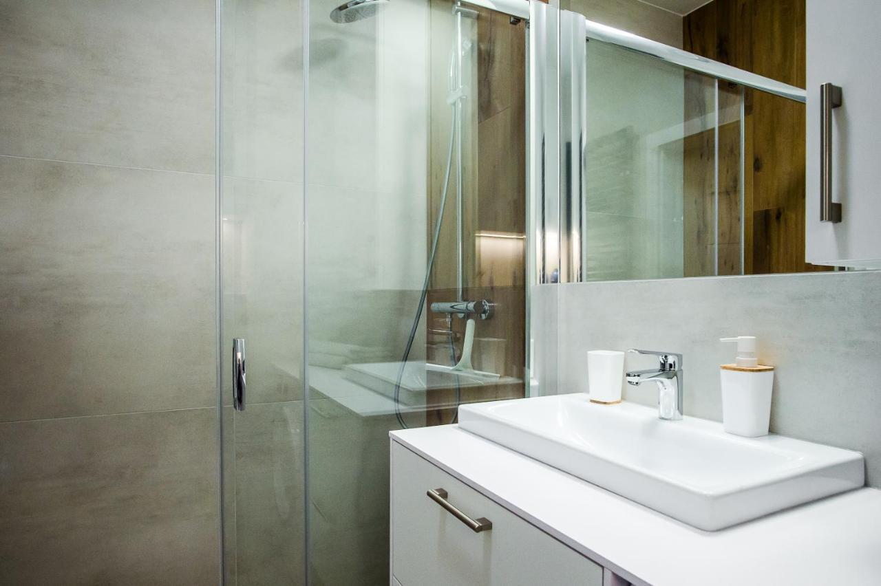 Shipyard Gdansk Apartment - Free Private Parking Extérieur photo